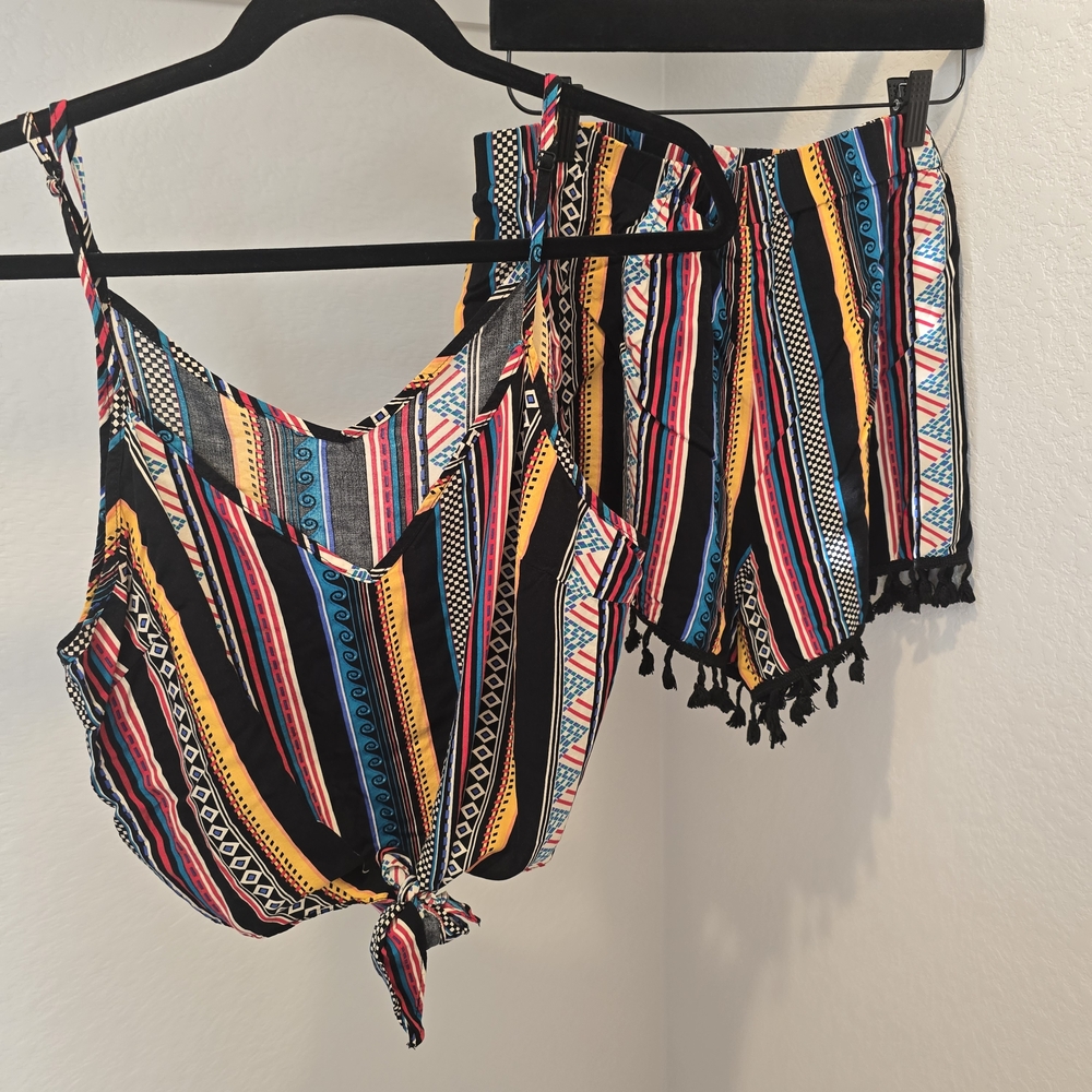 SHEIN Multicolor Striped Set